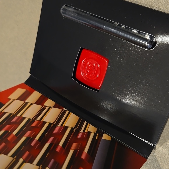 New never used CHANEL beauty bundle 2x Chanel gift pouches Noir Allure mascara - Picture 2 of 4